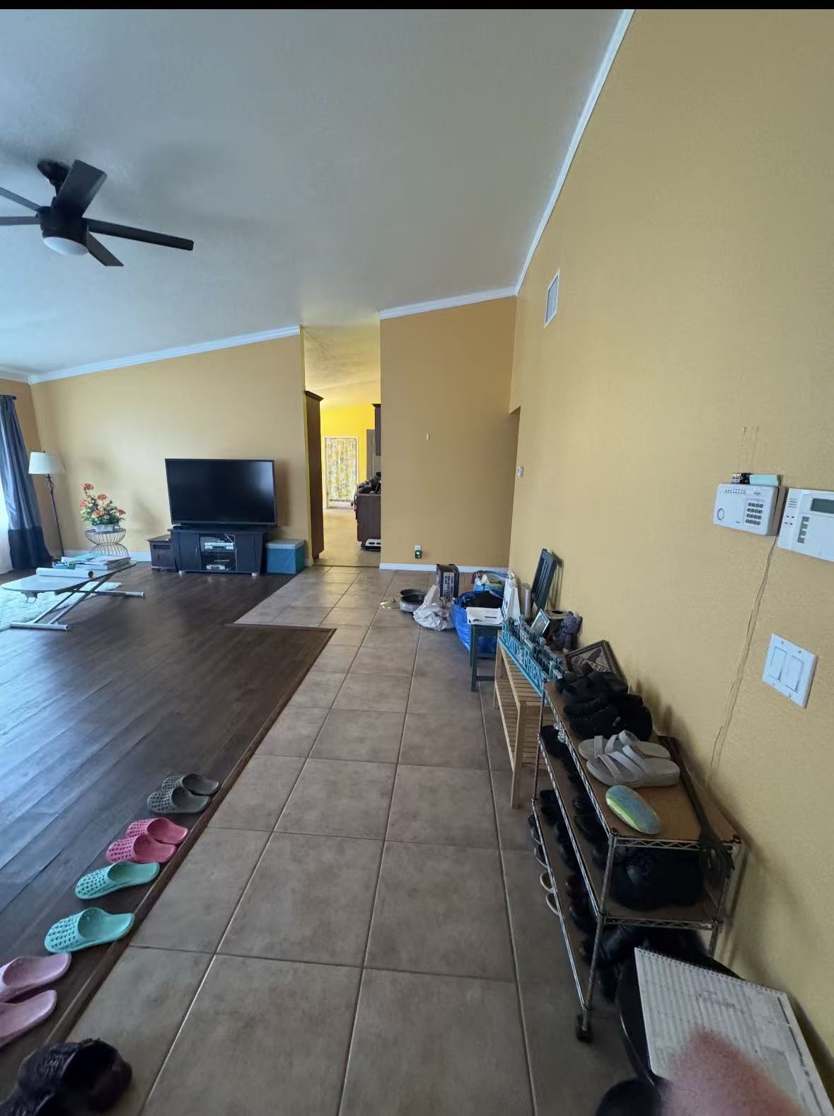 Living room before remodel at Shuyi House Miramesa